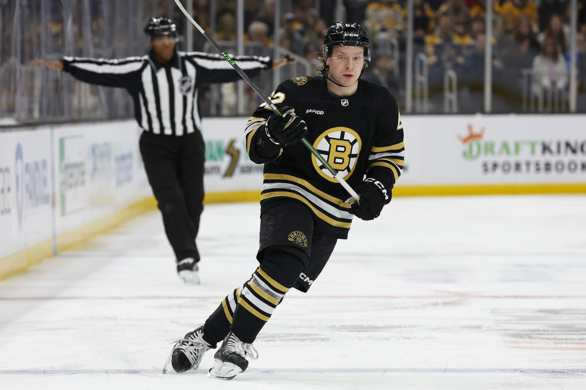 Former Bruins Forward Signs Long-Term Deal Overseas