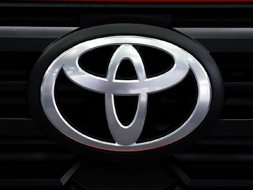 Japan's top automaker Toyota acknowledges more certification cheating and apologizes