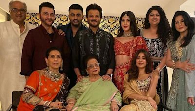 Kapoor family: 15 UNSEEN pictures of Sonam, Arjun, Shanaya Kapoor