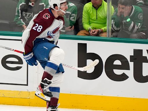 Manchester's Wood scores GWG in OT for Avalanche