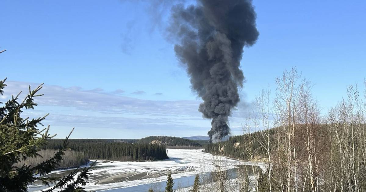 Pilots killed in crash near Fairbanks identified as fuel service owner and former attorney