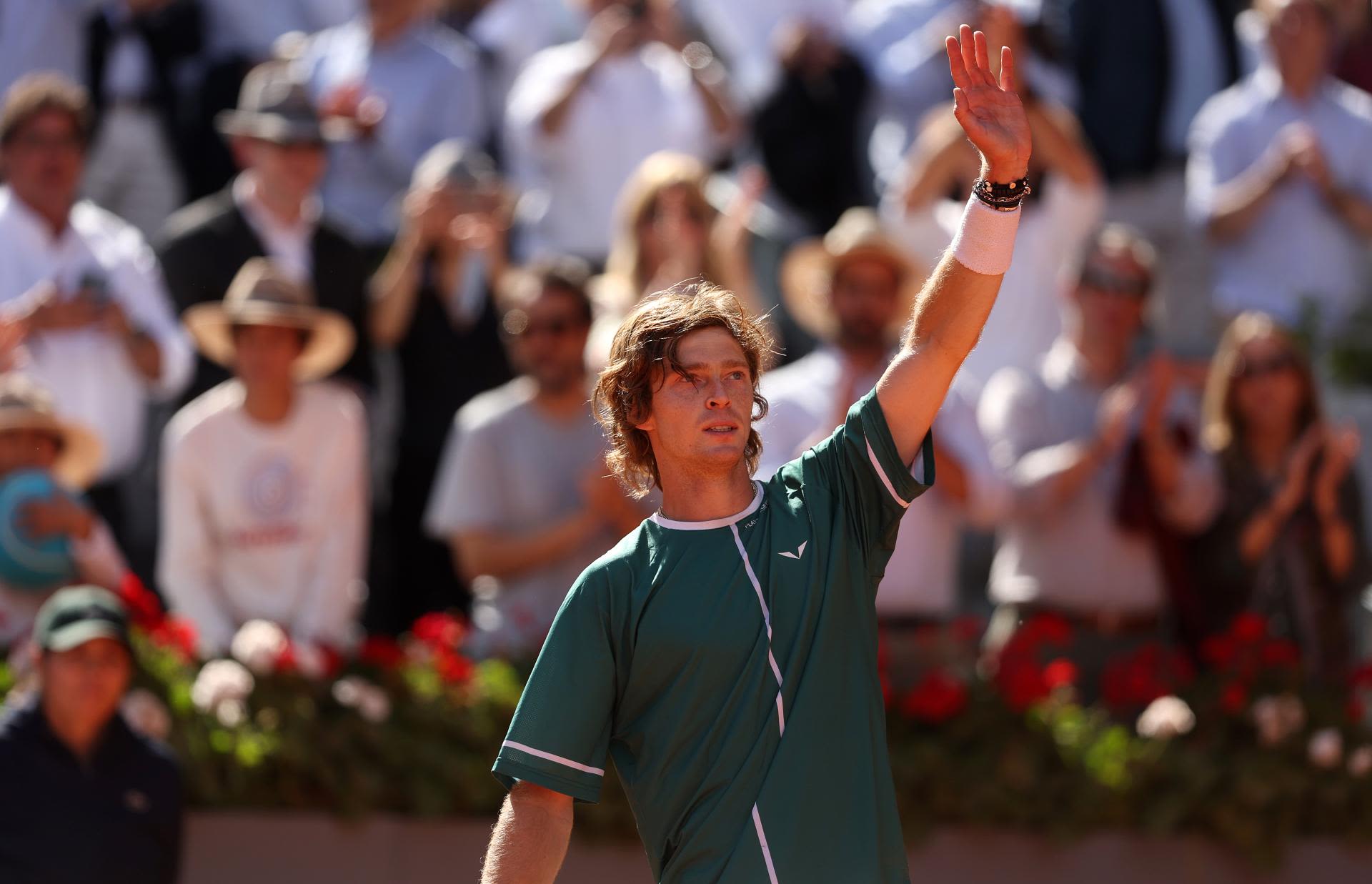 Andrey Rublev sprints past Taylor Fritz, reaches Madrid final