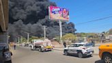 Incendio de pipa de combustible provoca gran nube de humo en Culiacán; se desconoce si hay muertos o heridos | El Universal