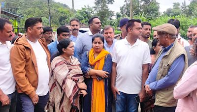 Energy Minister K.J. George visits flood-hit areas in Chikkamagaluru