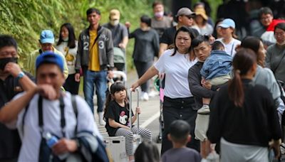 鋒面逐漸遠離地降雨趨緩 14日東北季風影響各地偏涼