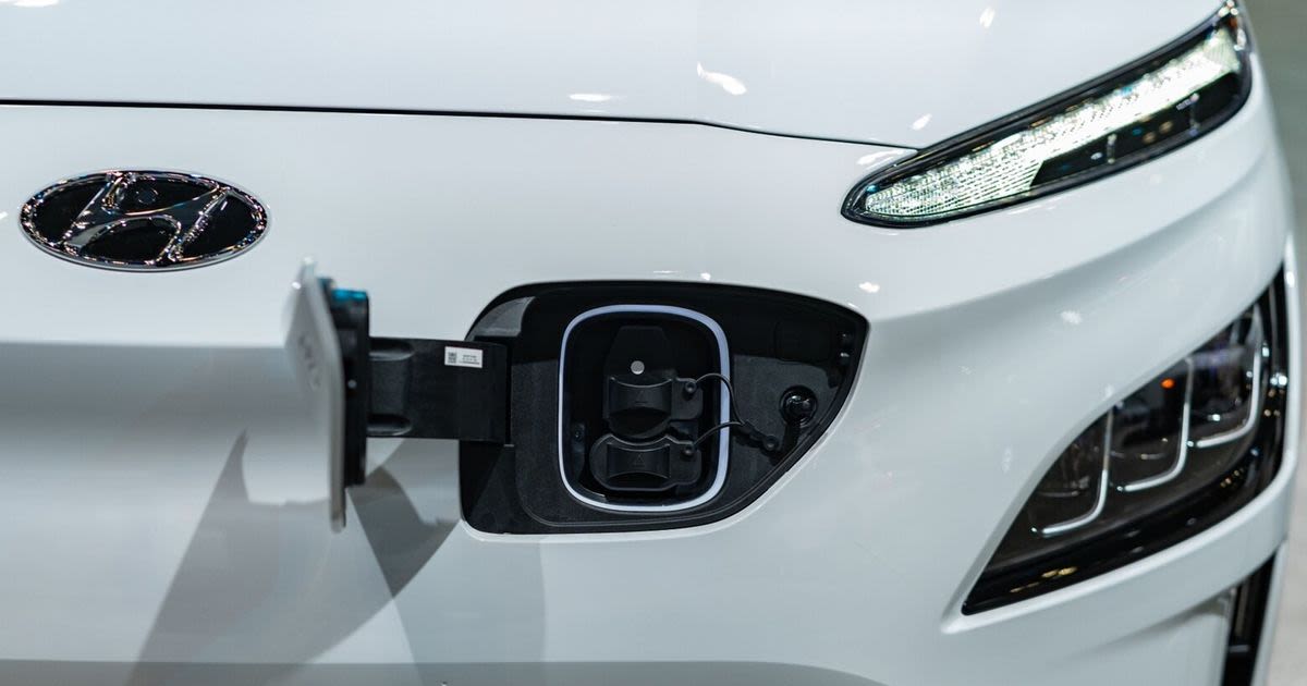 Seattle has 25 new curbside chargers for EVs, with more on the way