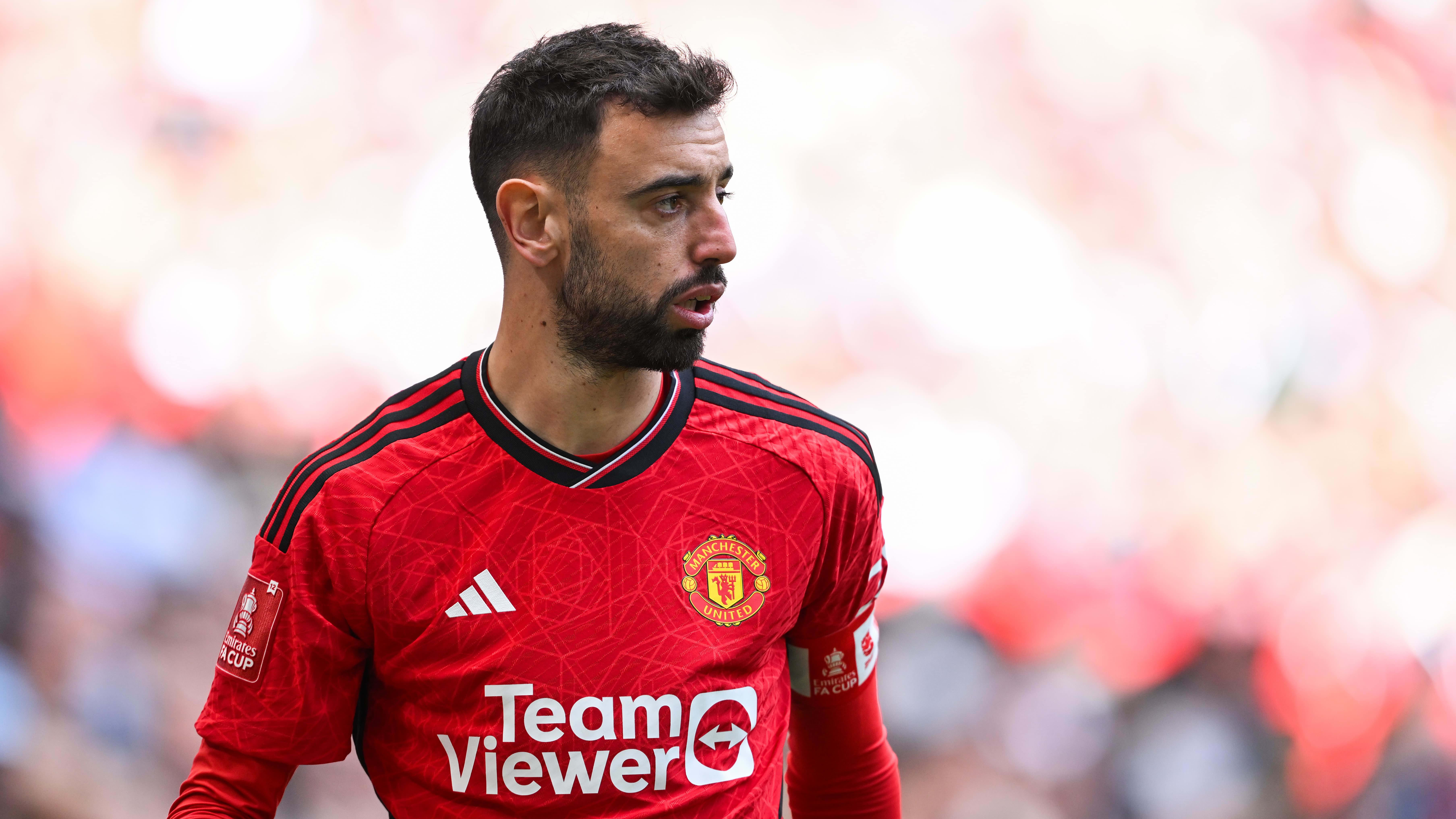 Ex-Man Utd Star Reveals Details of Proposed Bruno Fernandes Swap Deal