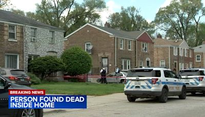 Chicago police investigate death at Jeffery Manor home