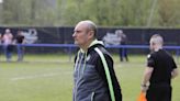 Un histórico del fútbol asturiano despide al tercer entrenador... ¡en una sola temporada!