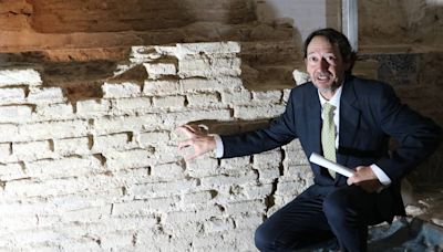 La restauración del Retablo Mayor de Santa María la Blanca 'descubre' el Hejal de la antigua sinagoga