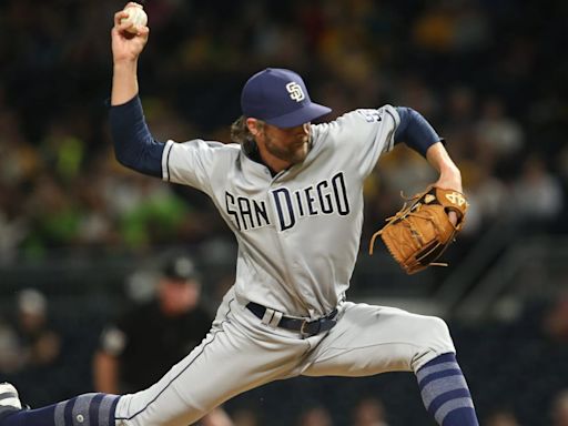 Former Padres Reliever DFA'd by One of MLB's Worst Teams