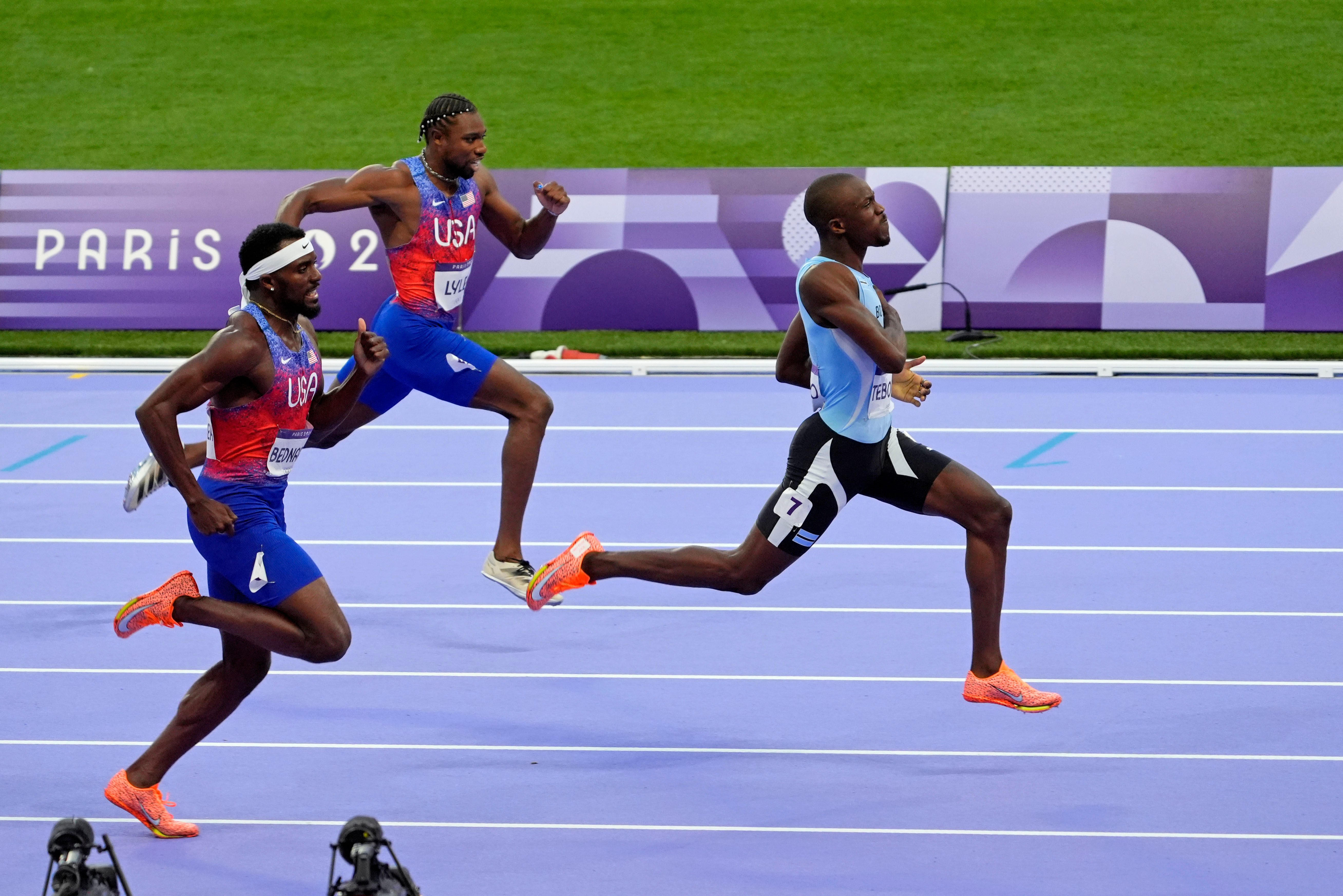 Paris Olympics live updates: Noah Lyles wins bronze in 200m; USA vs. Serbia hoops semi