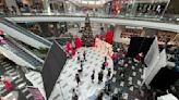 Christmas in ... September? Decoration dismay hits a Torrance mall — but is it justified?