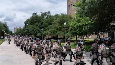 Analysis: UT adds more limits on free speech after pro-Palestinian protests, Abbott order