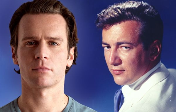 Jonathan Groff Eyes Broadway Return In Musical About ‘Mack The Knife’ Singer Bobby Darin