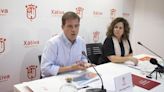 El alcalde de Xàtiva, Roger Cerdà, y la primera teniente de alcalde, Amor Amorós, repasan el primer año de legislatura