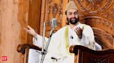 Mirwaiz Umar Farooq condemns arrests of senior advocates in Kashmir