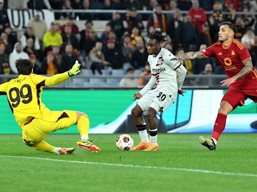 Con Dybala y Paredes, la Roma cae ante el Bayer Leverkusen de Palacios