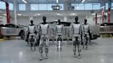 Elon Musk afirma que Tesla terá robôs humanoides trabalhando em fábrica já em 2025