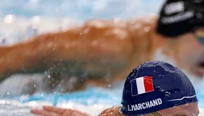 Léon Marchand suma dos oros más en natación, en una jornada decepcionante para los deportistas españoles