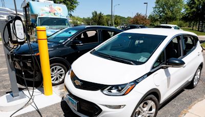 Electric carshare program launches at Avalon Housing apartments