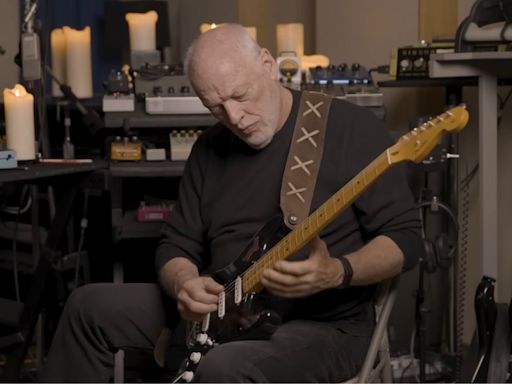 David Gilmour demonstrates his trademark “swell” technique – one of the secrets of his emotive soloing approach