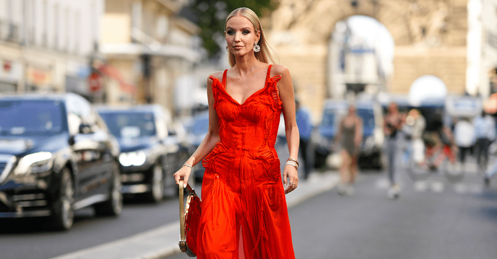 Wearing Red to a Wedding? The Dos and Don'ts According to Experts