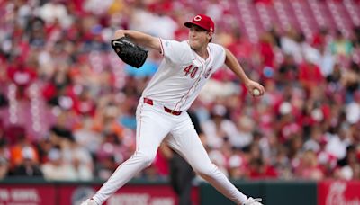 Reds look to build momentum behind Nick Lodolo in Game 2 against Giants