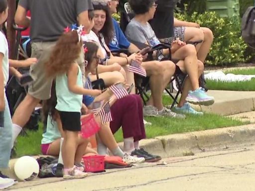 Highland Park hosts July Fourth parade for first time since mass shooting