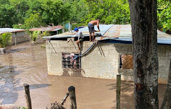 Hurricane Beryl hits Jamaica as rain and 145mph winds knock out power ahead of landfall: Live updates