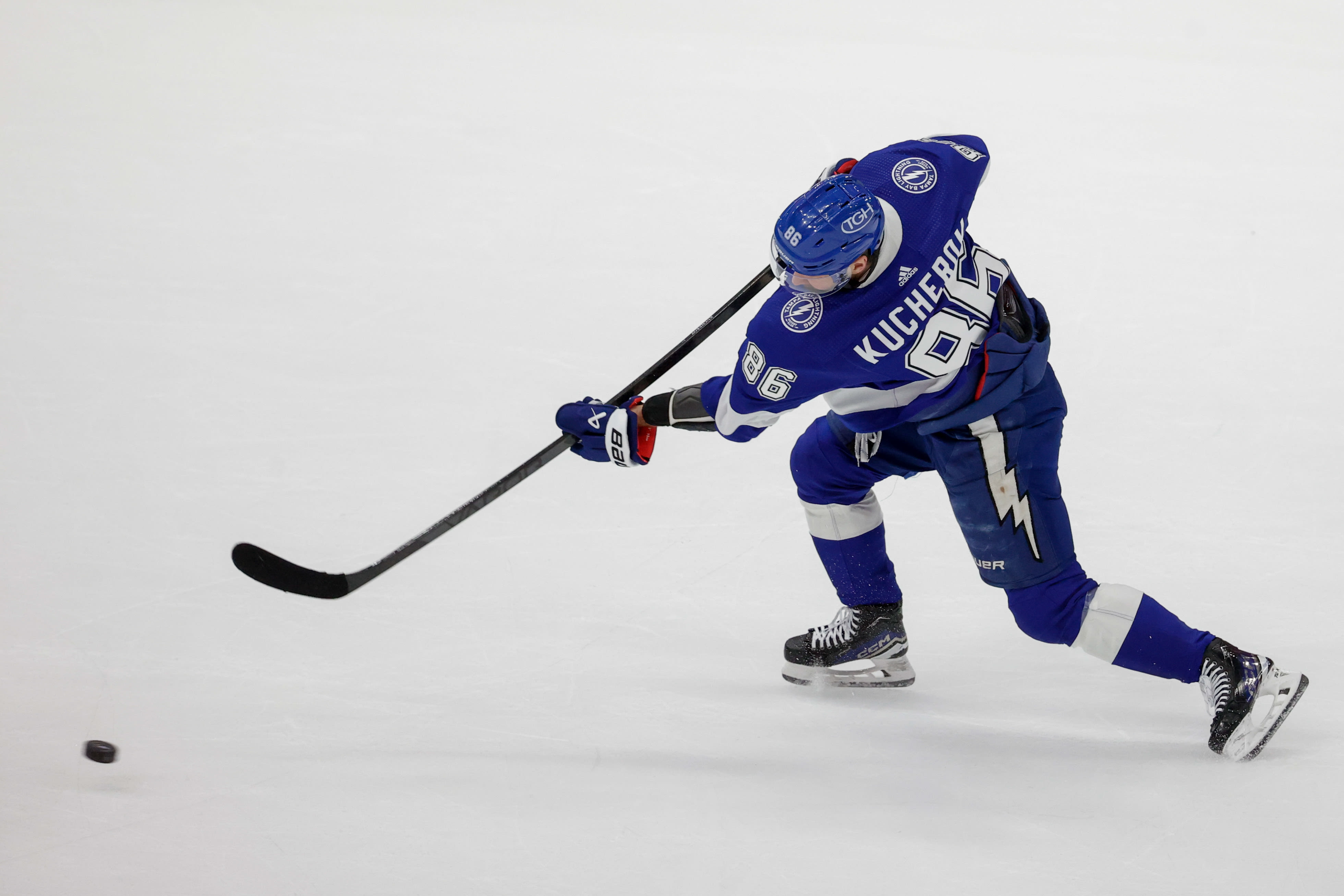 Case for, against Lightning’s Nikita Kucherov winning the Hart Trophy