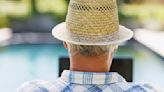 Es el momento de recuperar el uso del sombrero: el consejo de la Asociación Española contra el Cáncer en Murcia para prevenir el melanoma