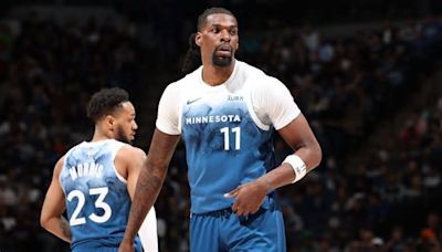 Naz Reid, de Timberwolves, gana el premio al Sexto Hombre del Año