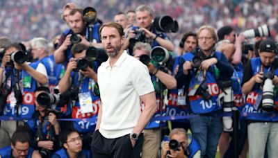 Southgate deja la selección tras haber devuelto la normalidad al banquillo inglés