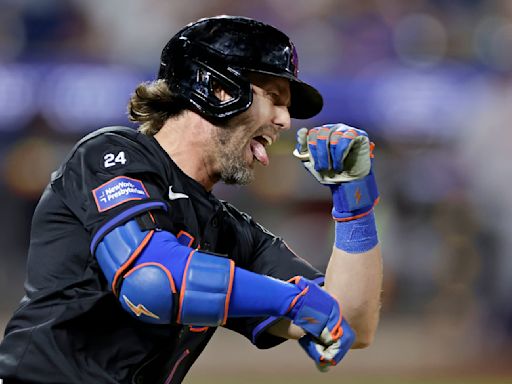 Fantasy Baseball Hitter Waiver Wire: Last call for red-hot Jeff McNeil