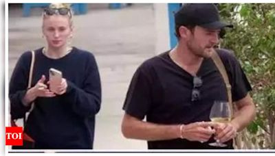 Sophie Turner flaunts gold ring on engagement finger during Italy trip | English Movie News - Times of India