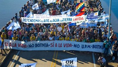 Este domingo Gualeguaychú realizará la 20° marcha contra las papeleras | apfdigital.com.ar