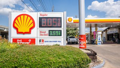 Gulf Coast region gas prices fell from last week: See how much here