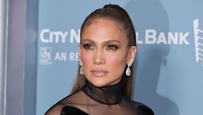 Jennifer Lopez, Simu Liu Shut Down Reporter’s Ben Affleck Question - WDEF