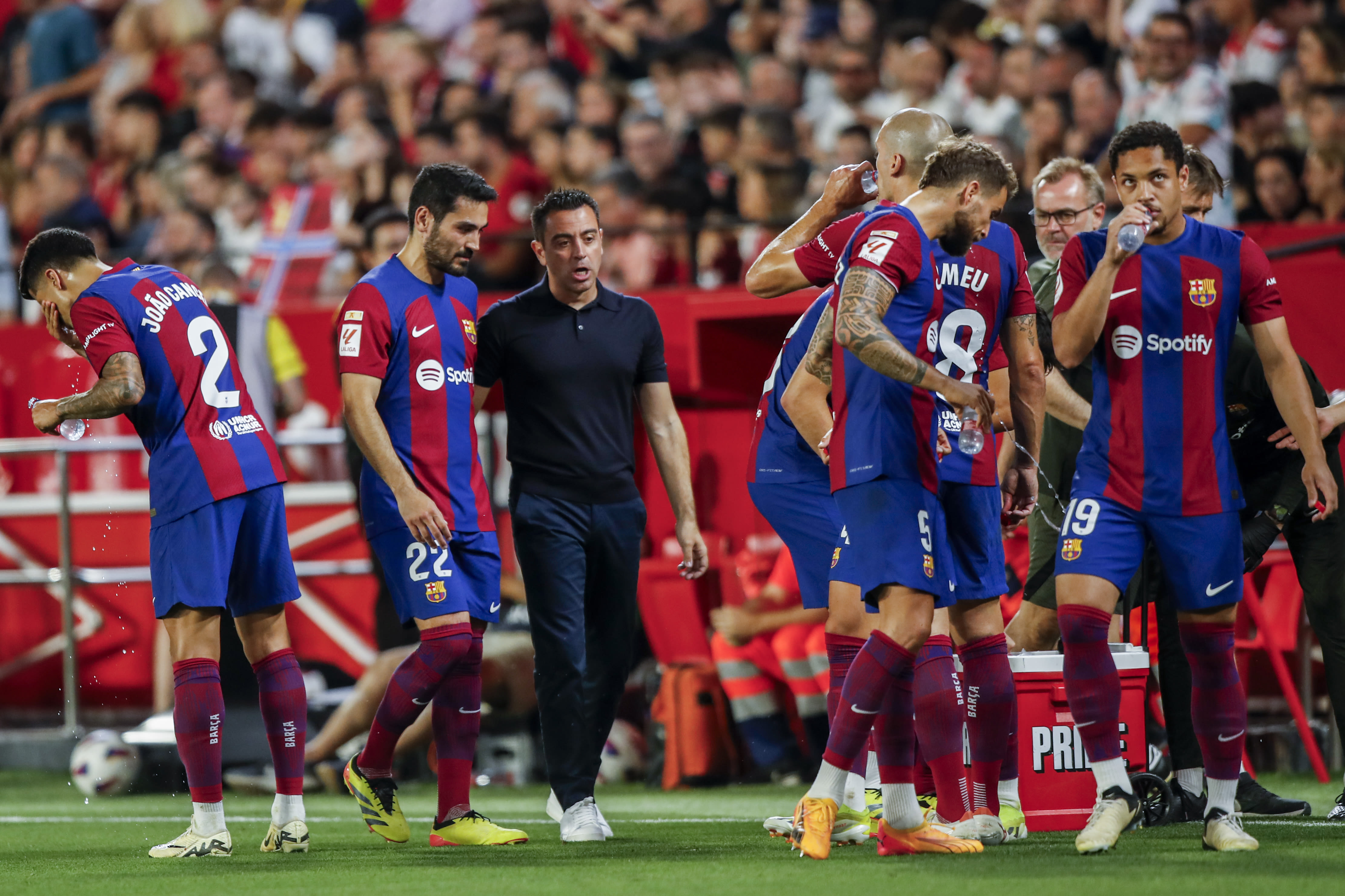 Xavi wins his last game as Barcelona coach in final round of Spanish league