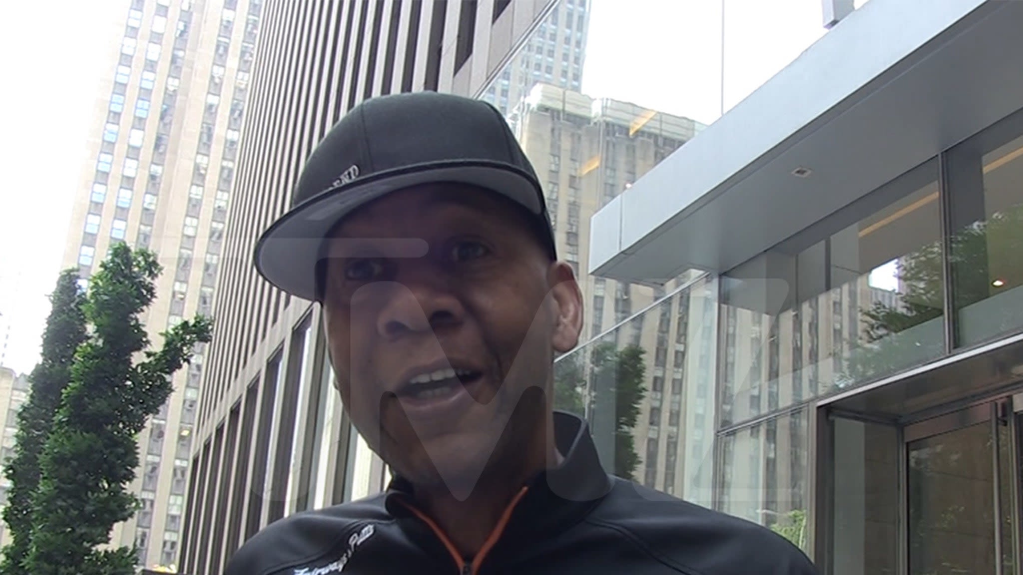 Mark Curry Vouches For Tyler Perry's Comedy, Billion-Dollar Bank Account