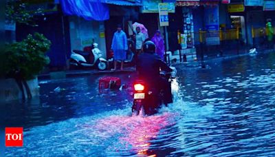 Monsoon mayhem in Mumbai: 268mm rain recorded in 24 hours, second highest in decade | Mumbai News - Times of India