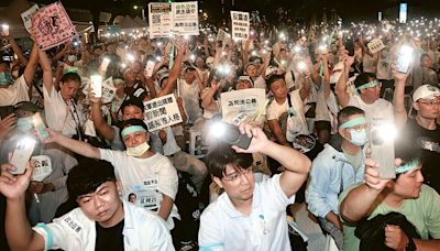 台北萬人挺柯 藍營蕭旭岑撐場 民眾黨稱「長期抗戰」 續全台集會演講