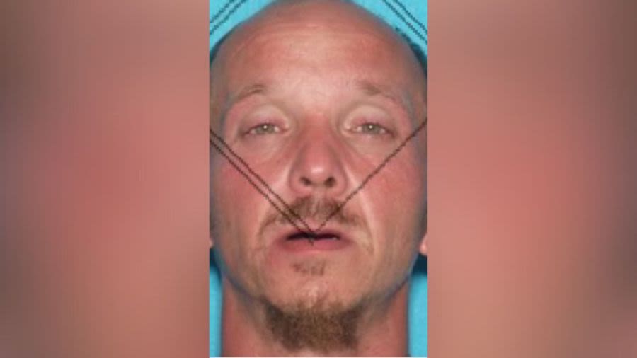 Baileyton Police Dept. searching for man believed to be armed with machete