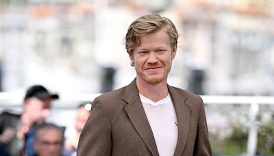 Jesse Plemons DENIES taking Ozempic for shock body transformation