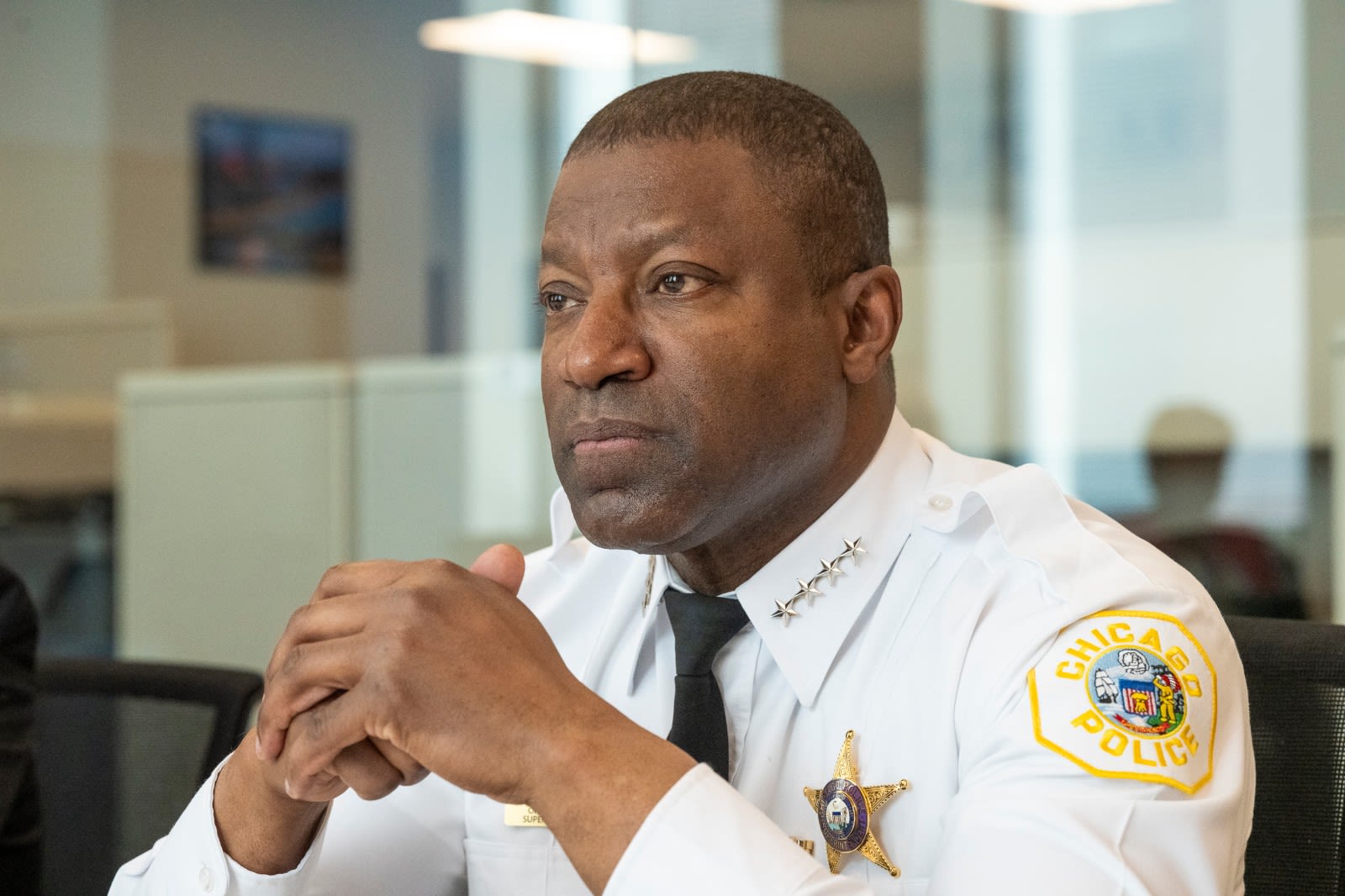 Chicago’s top cop defends clearing officers on extremist group’s membership list