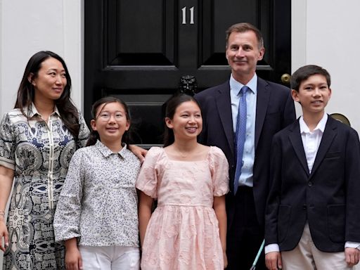 Jeremy Hunt and family leave 11 Downing Street as Labour celebrate landslide victory