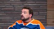 17. Kevin Smith Wears a Hockey Jersey & Jean Shorts