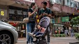 Hong Kong paga US$ 2.500 a padres primerizos por tener un bebé, pero con eso no se paga ni un mes de alquiler