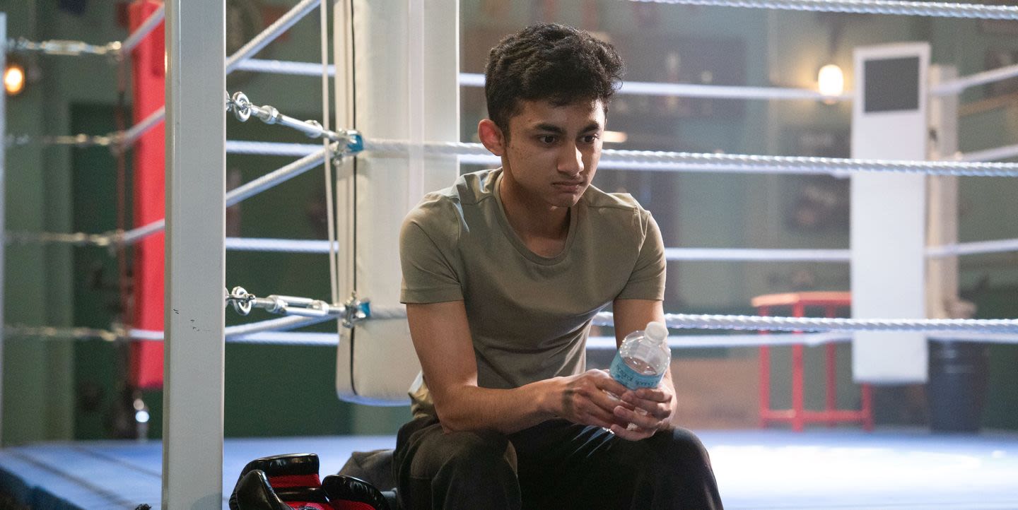 EastEnders’ Nugget to fall unwell before boxing match in steroids story